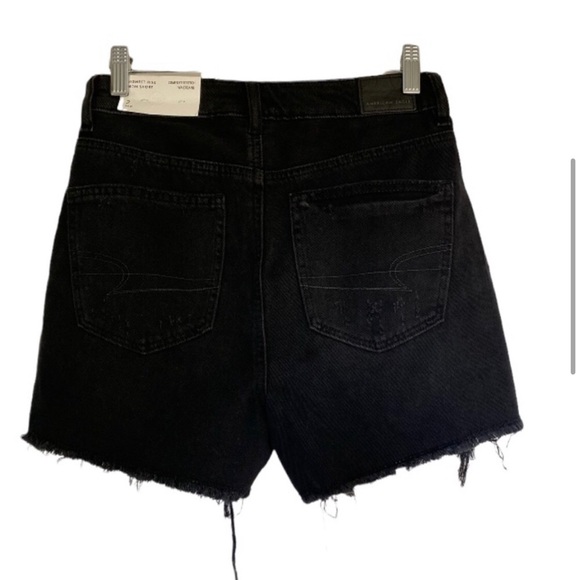 đť…şnew American Eagle Black Highest Rise Mom Shorts Waist Size 26 Distressed - Picture 2 of 10